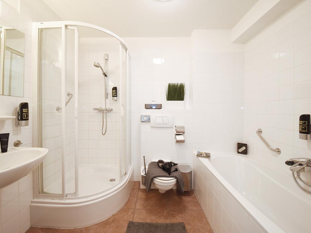 Hotel Nehalennia Домбург Екстериор снимка
